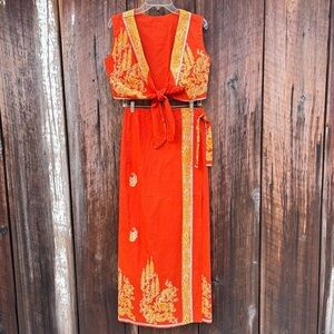 Bali Handmade Orange Gold Batik Top & Wraparound skirt. Vintage 1990’s size S